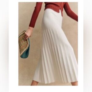 Sezane Leonine Pleated Skirt Ecru